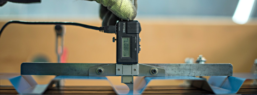 measuring steel thickness